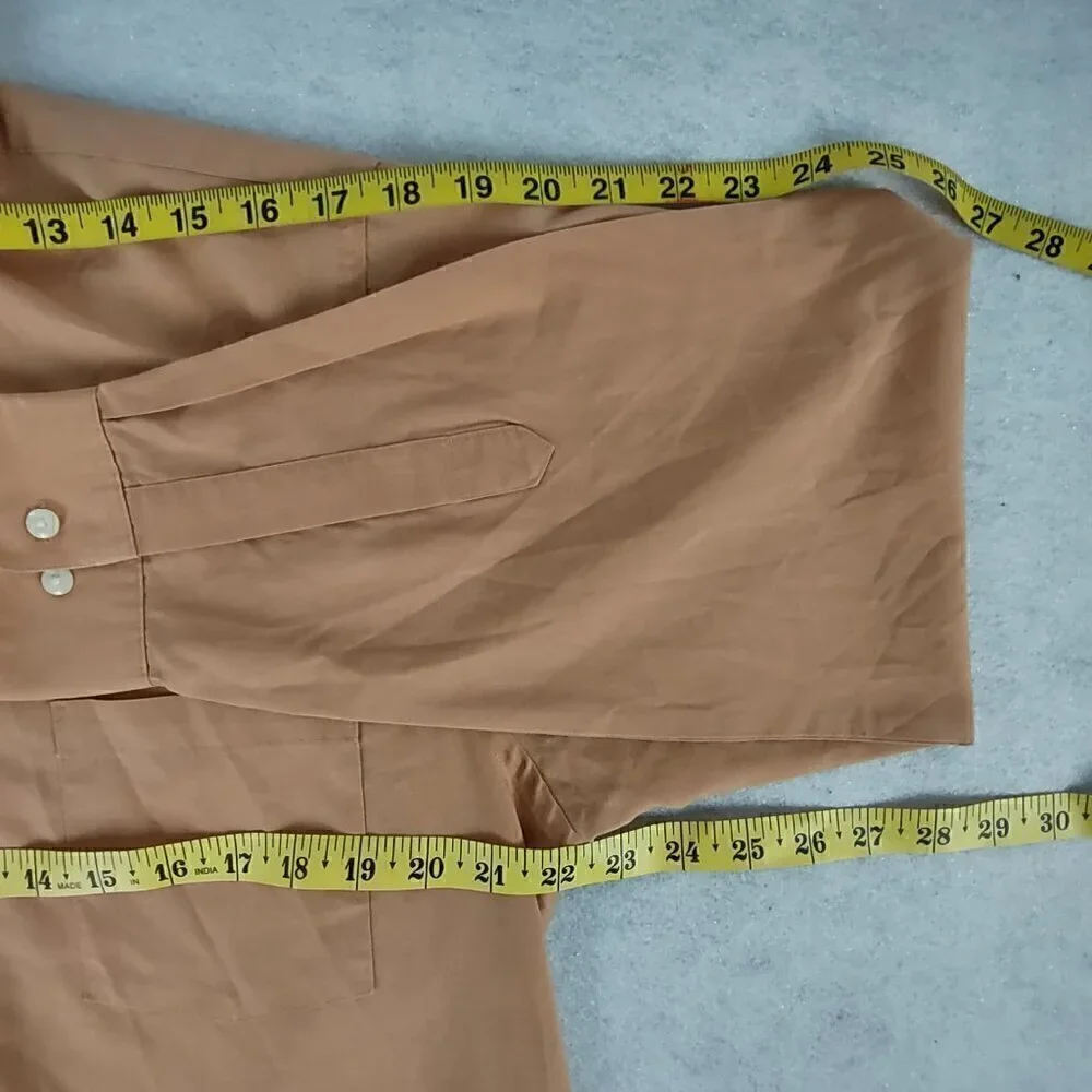 Van Heusen Men's Orange Cotton Blend Button Down Size Large 16 (34-35)